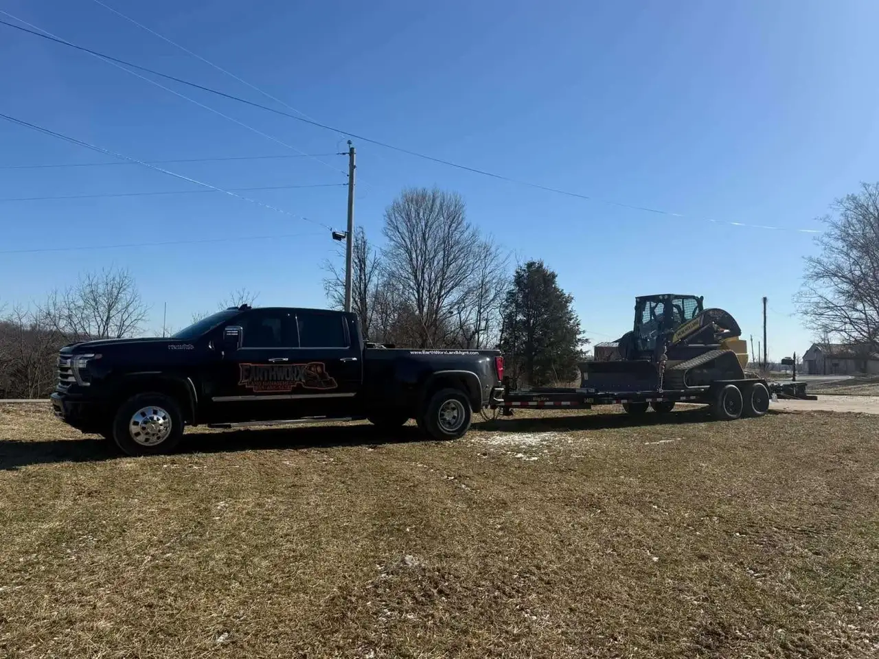 EarthWorx equipment at work